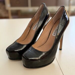 Steve Madden Black Pumps Stiletto High Heels Classic Dress Shoe Office Cocktail